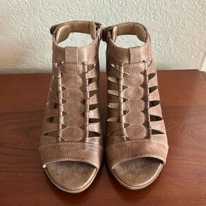 Naturalizer Sandals, 6.5, Excellent condition